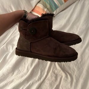 Brown uggs mini with fur
